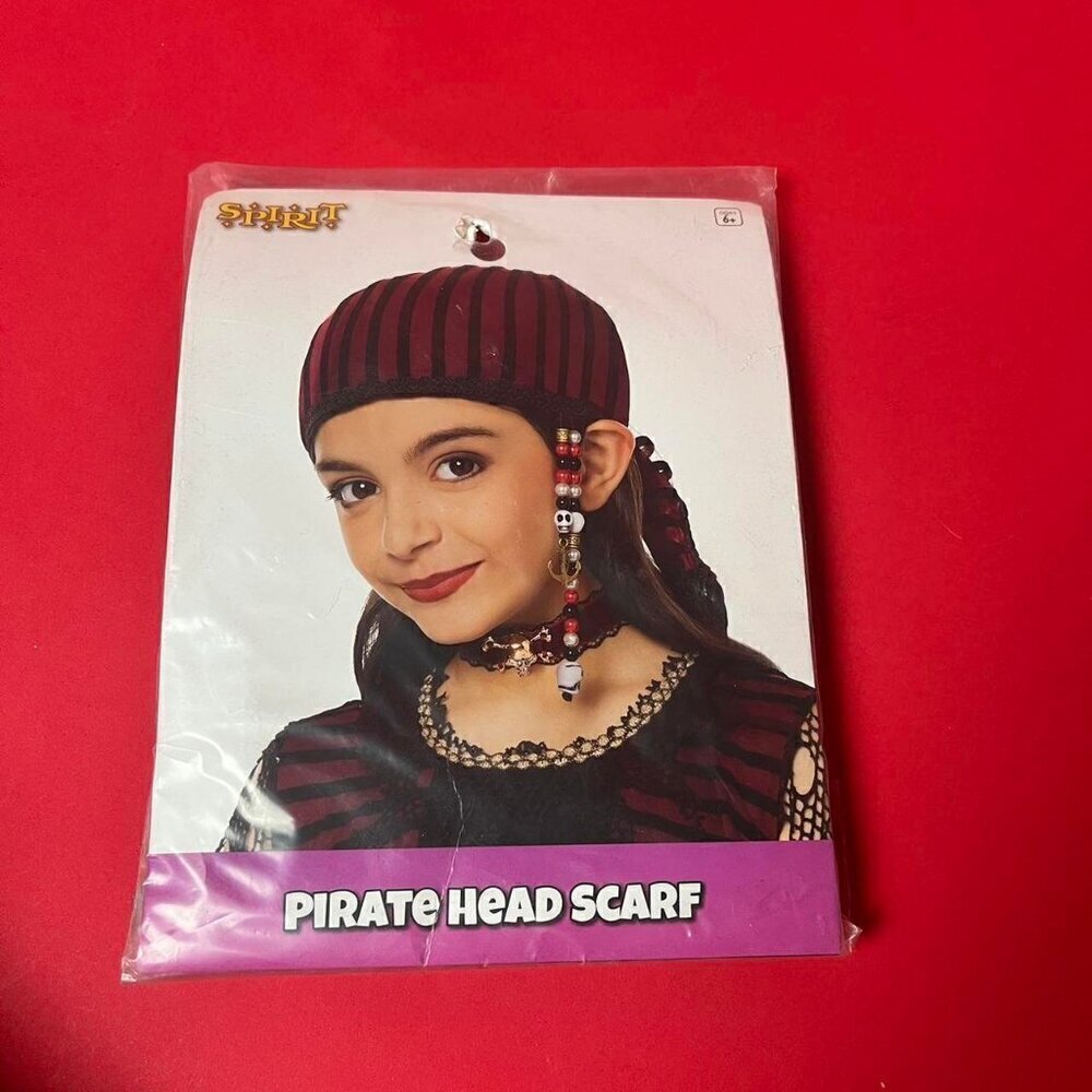 Spirit Halloween / Black and dark red pirate themed bandanna 🖤❤️